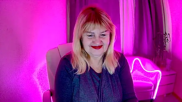 EmmaEllison online show from November 2025 06:47:02 AM