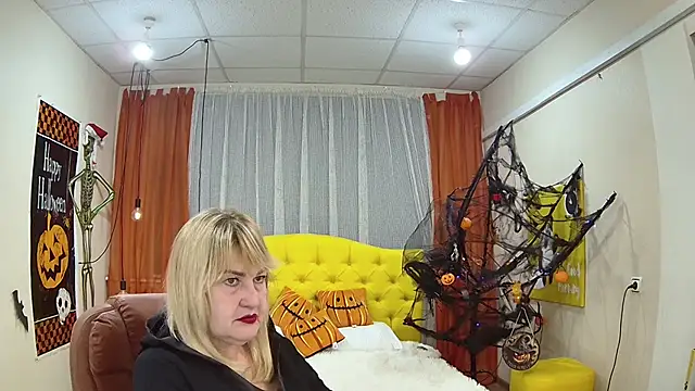 EmmaEllison online show from October 2025 06:17:01 AM
