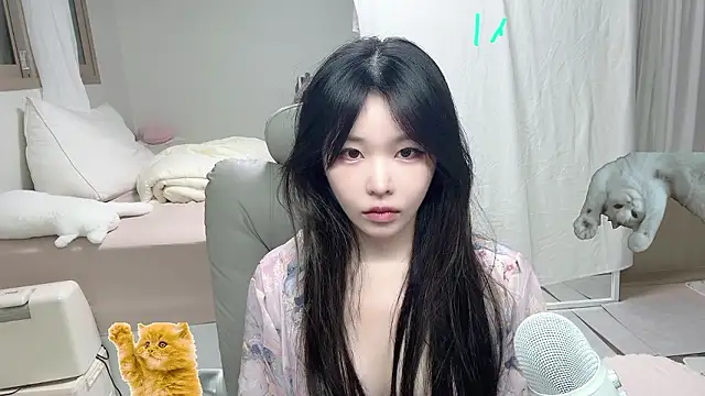 Snapshot of lengiiiii chatting on September 2025 02:46:02 PM lengiiiii online show from September 2025 02:46:02 PM