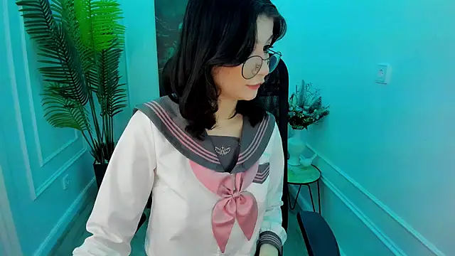 MeLLSawertyq online show from October 2025 07:29:01 PM