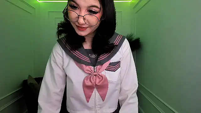 MeLLSawertyq online show from October 2025 07:47:02 PM