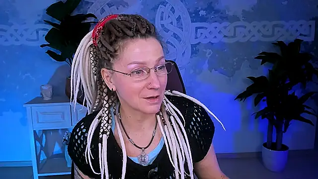 Snapshot of UmaSpace chatting on December 2025 05:13:01 AM UmaSpace online show from December 2025 05:13:01 AM