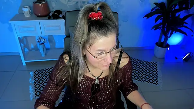 Snapshot of UmaSpace chatting on November 2025 05:08:01 AM UmaSpace online show from November 2025 05:08:01 AM