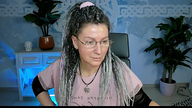 UmaSpace online show from November 2025 06:18:02 AM