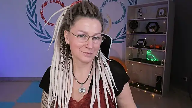 UmaSpace online show from December 2025 05:09:01 AM