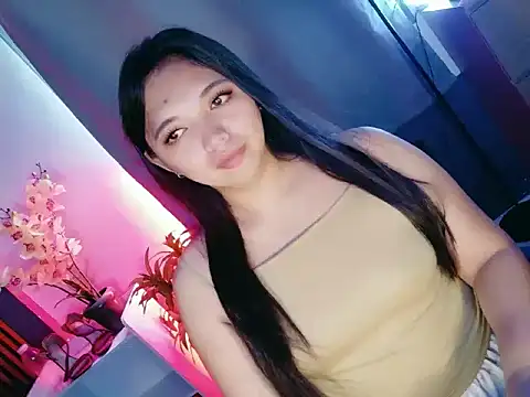 Nikki Karishma online show from April 2026 06:39:02 AM