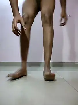 varun69247 online show from April 2026 02:24:01 PM