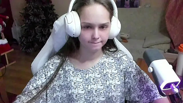 SharybbFace online show from December 2025 03:10:02 PM