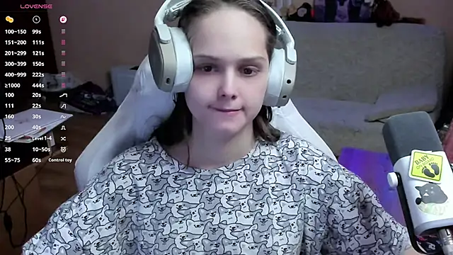 SharybbFace online show from February 2026 03:11:01 PM