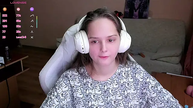 SharybbFace online show from November 2025 03:07:02 PM