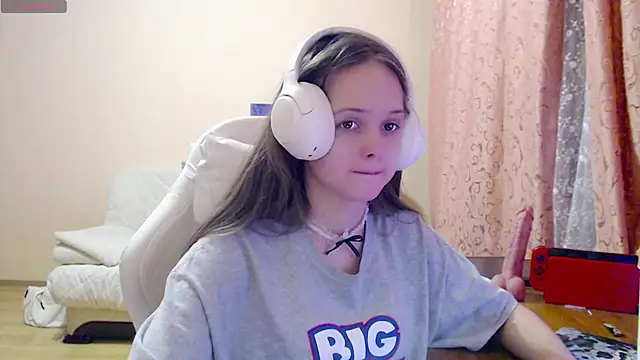 SharybbFace online show from November 2025 03:05:01 PM