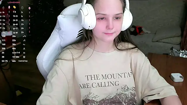 SharybbFace online show from November 2025 03:12:01 PM