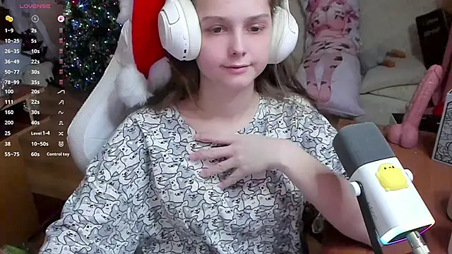 SharybbFace online show from December 2025 03:18:02 PM