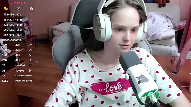 SharybbFace online show from April 2026 02:23:02 PM