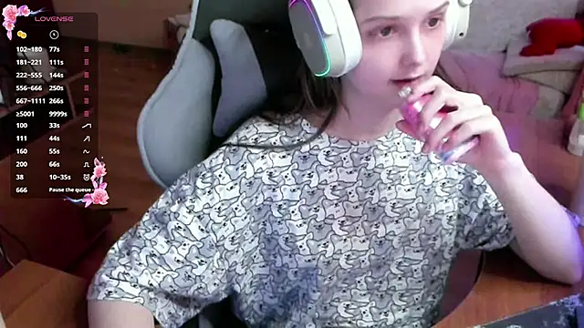 SharybbFace online show from March 2026 03:02:01 PM