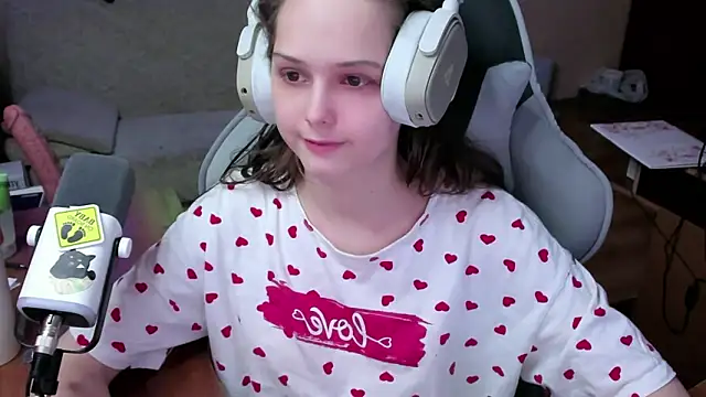 SharybbFace online show from February 2026 02:02:01 PM