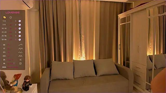 Snapshot of bootyfruttycutie chatting on September 2025 06:58:01 PM bootyfruttycutie online show from September 2025 06:58:01 PM
