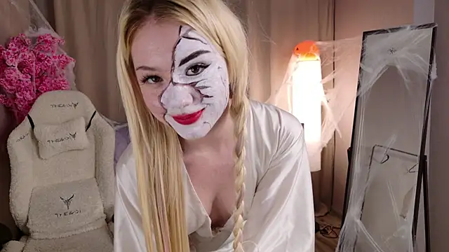 Flirty lee online show from October 2025 02:14:02 PM