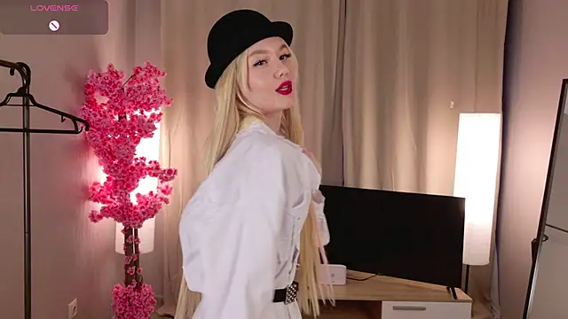 Flirty lee online show from November 2025 02:09:02 PM