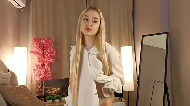 Flirty lee online show from October 2025 02:07:01 PM