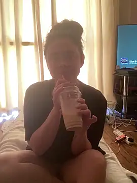 Mia Winters online show from April 2026 10:40:01 AM