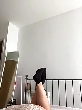 Mia Winters online show from September 2025 03:23:02 PM