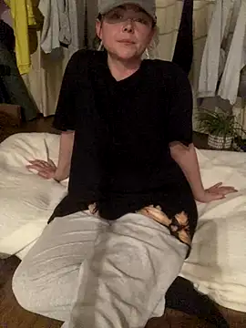 Mia Winters online show from December 2025 08:58:02 PM