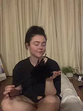 Mia Winters online show from March 2026 07:03:02 PM