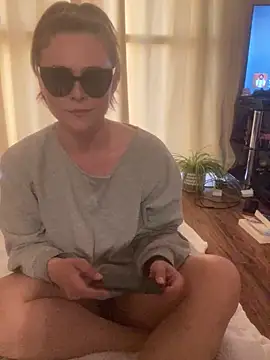 Mia Winters online show from June 2026 08:25:02 PM