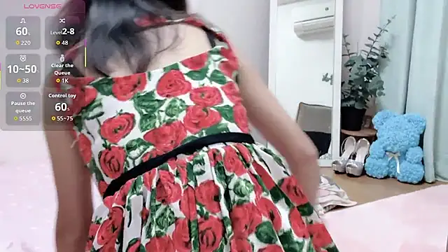 RIjiejie2 online show from October 2025 02:17:02 PM