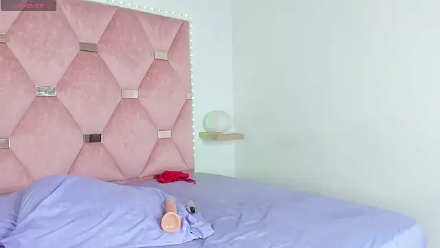 La Diabla8 online show from October 2025 11:40:02 AM