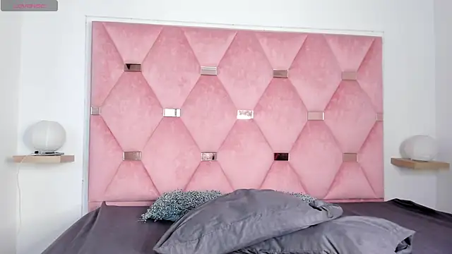 La Diabla8 online show from October 2025 11:31:02 AM