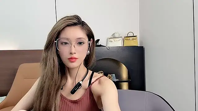 Snapshot of QiaoHui chatting on September 2025 09:32:02 PM QiaoHui online show from September 2025 09:32:02 PM