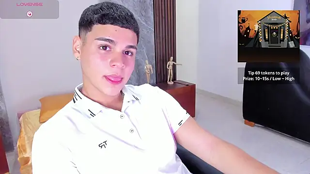 james jonnes online show from October 2025 08:21:01 PM