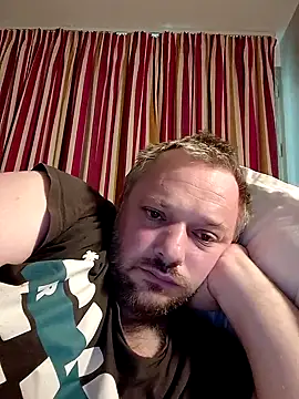 Yannor36 online show from October 2025 03:24:02 PM