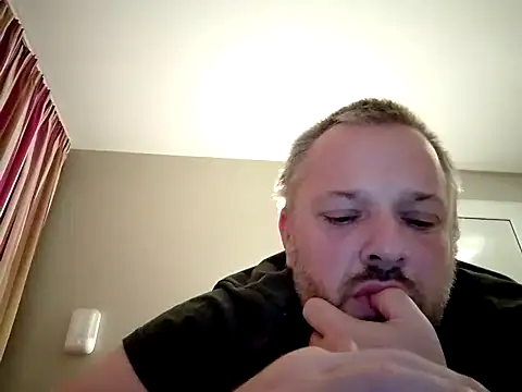 Yannor36 online show from September 2025 10:23:02 PM