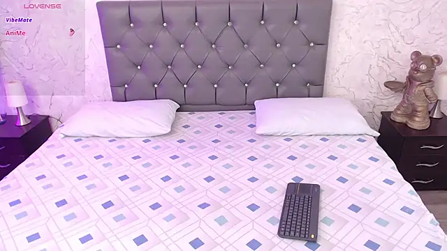 Sabriinaa Foxx online show from January 2026 12:23:02 PM