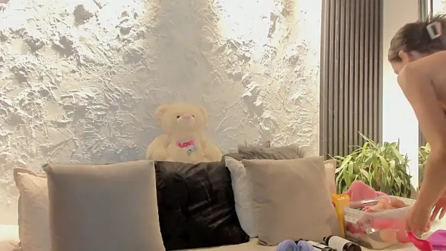 Snapshot of joselin_rouse chatting on April 2026 12:54:01 PM joselin rouse online show from April 2026 12:54:01 PM