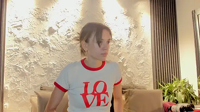 Snapshot of joselin_rouse chatting on March 2026 12:43:01 PM joselin rouse online show from March 2026 12:43:01 PM