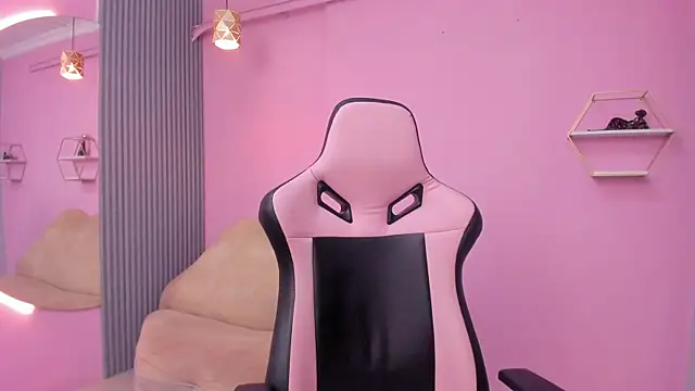 sofi  18  online show from April 2026 01:56:01 AM