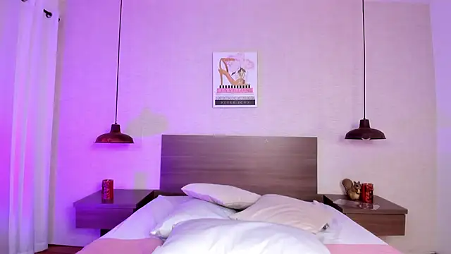 cloehill  online show from December 2025 11:45:01 AM