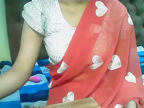 Snapshot of short_girl_ chatting on October 2025 05:03:02 PM short girl  online show from October 2025 05:03:02 PM