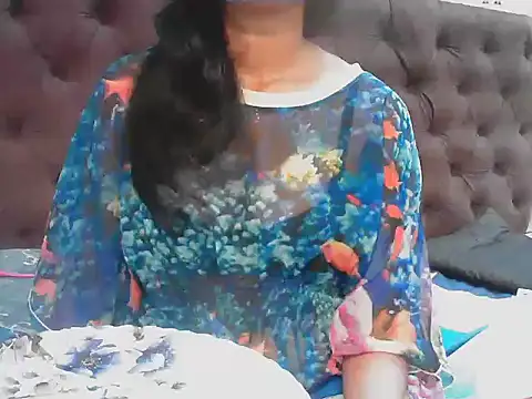 Snapshot of short_girl_ chatting on October 2025 04:26:02 PM short girl  online show from October 2025 04:26:02 PM