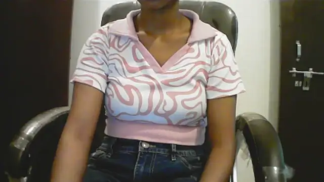 short girl  online show from May 2026 04:26:02 PM