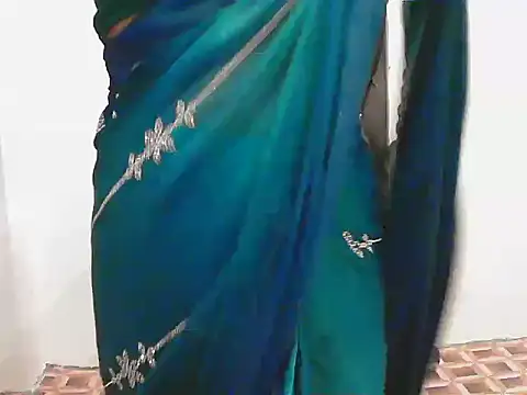 short girl  online show from June 2026 04:51:02 PM