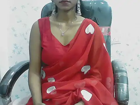 short girl  online show from March 2026 04:19:02 PM