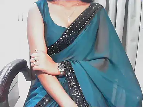 short girl  online show from November 2025 04:43:02 PM