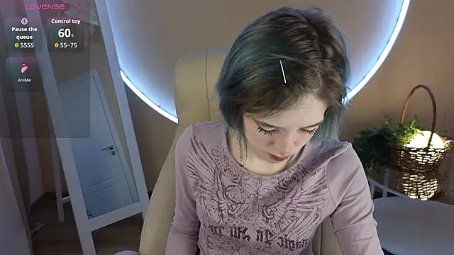 MorgyAsuna  online show from October 2025 01:34:01 PM