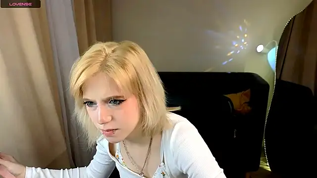 MorgyAsuna  online show from December 2025 10:38:02 AM