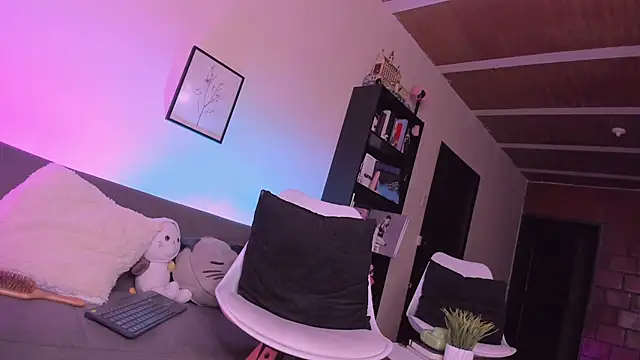 Snapshot of dreamdanna chatting on October 2025 11:44:02 AM dreamdanna online show from October 2025 11:44:02 AM